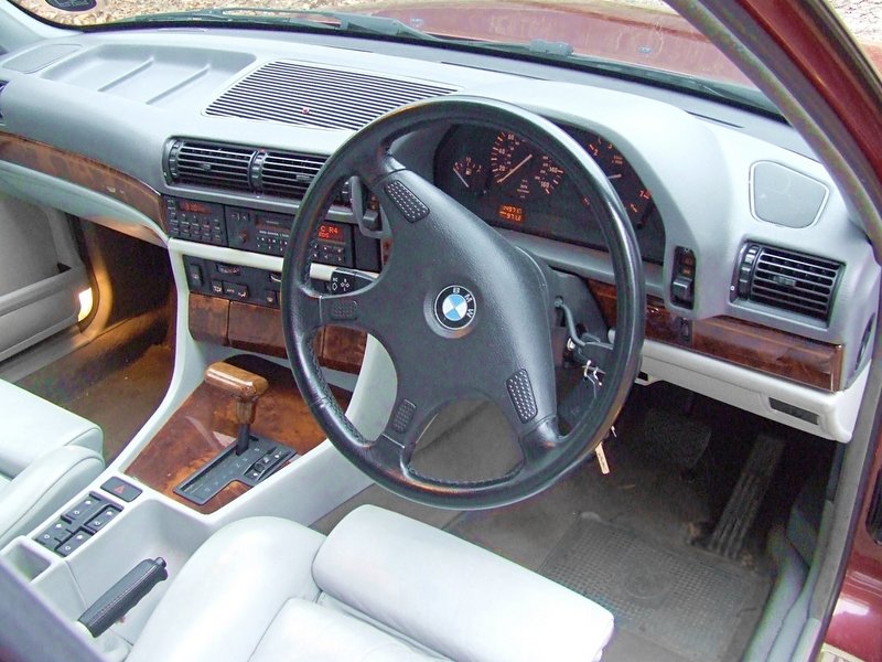 Timm's BMW E32 7-Series 730i V8 M60
